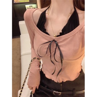 纯欲辣妹挂脖长袖t恤女春秋季修身设计感拼接撞色假两件粉色上衣