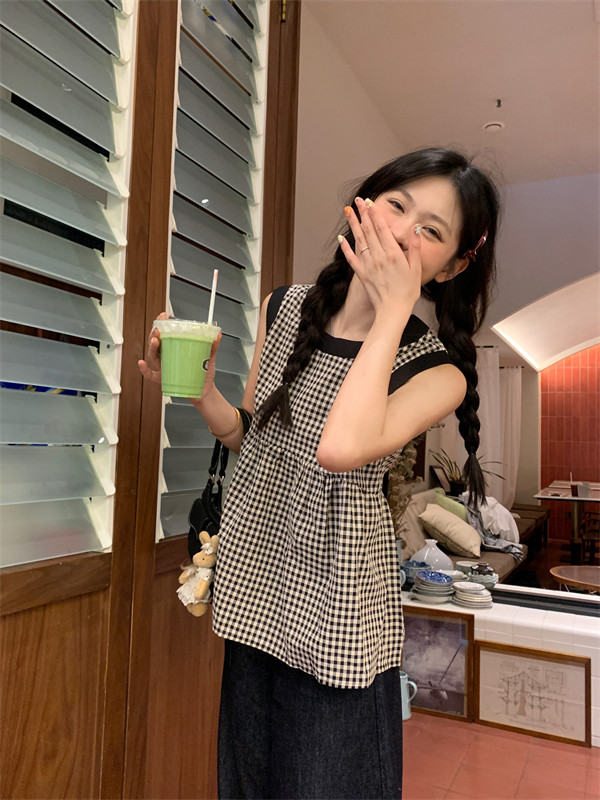 撞色系带格子娃娃衫女夏季新款减龄时尚宽松外穿小众别致上衣chic