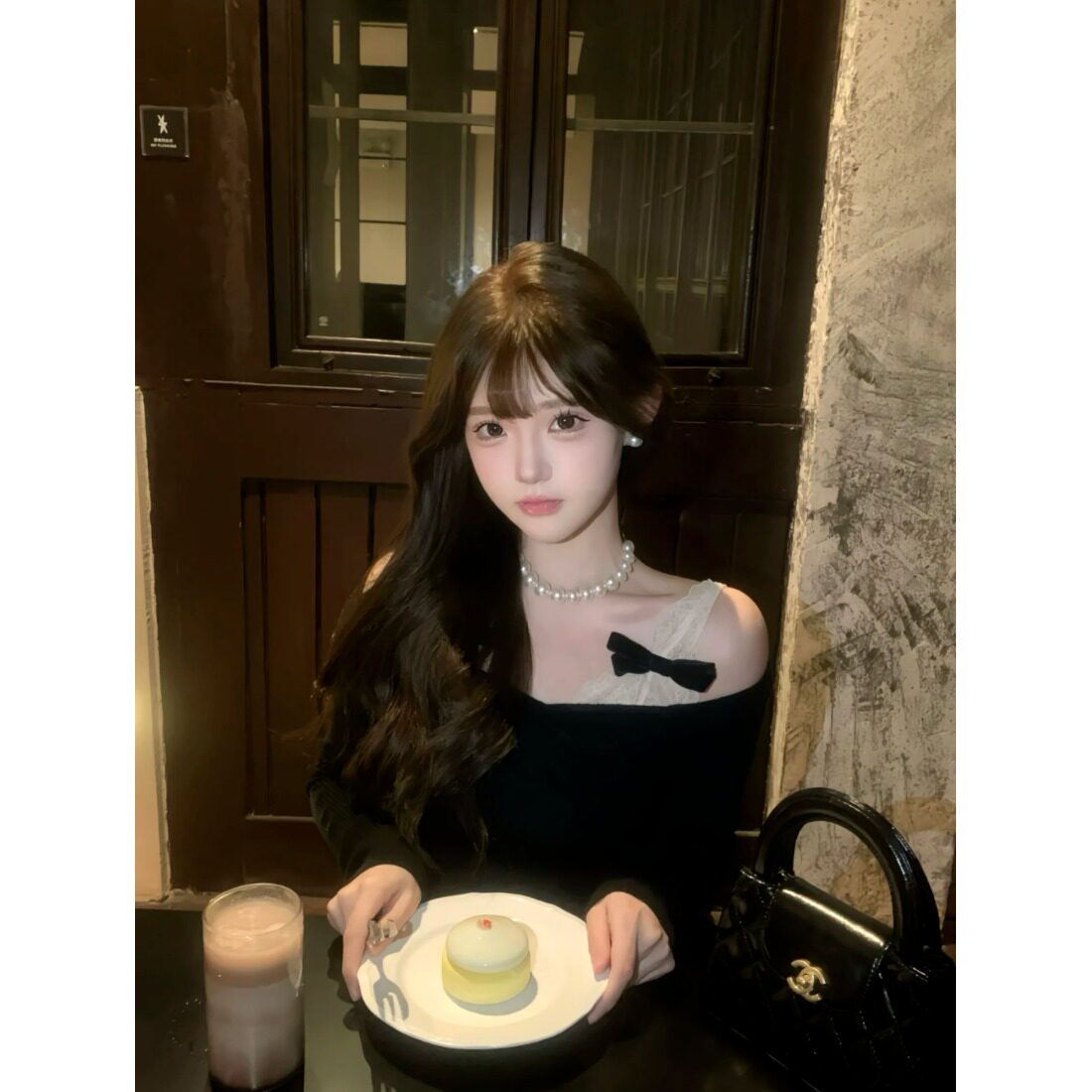 纯欲辣妹黑色上衣拼接蕾丝假两件露肩蝴蝶结修身打底显瘦上衣百搭
