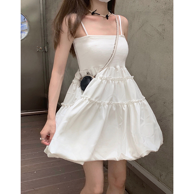 小黑裙小个子吊带连衣裙短裙子