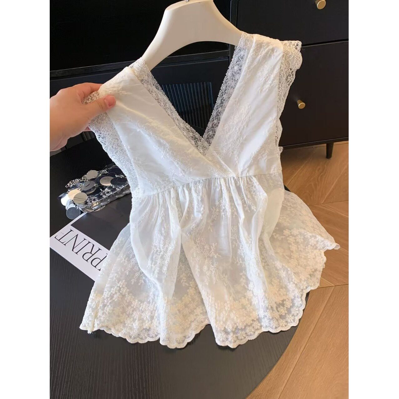 夏季法式纯欲露背蕾丝刺绣背心