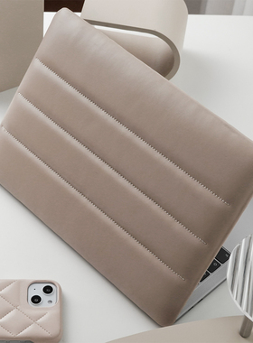 奶茶色气垫羽绒mac13/14/15/16寸电脑壳MacM1/M2 pro/air笔