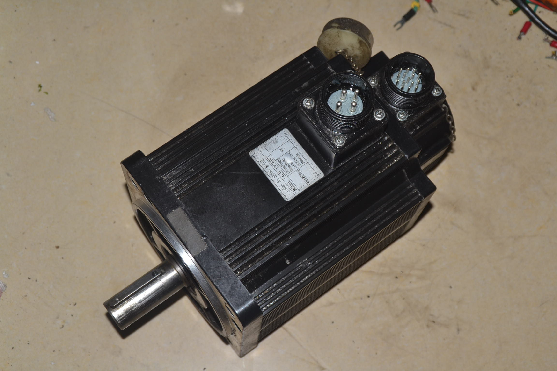 众为兴QS6AA030M2 QS7AA030M ACH-13260CC 2.6KW 伺服电机。。。