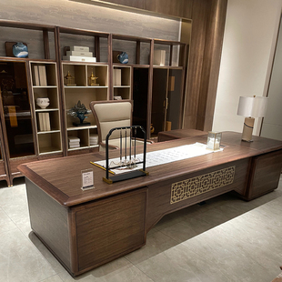 新中式北美黑胡桃木高档老板办公桌实木大班台总裁桌董事长办公室