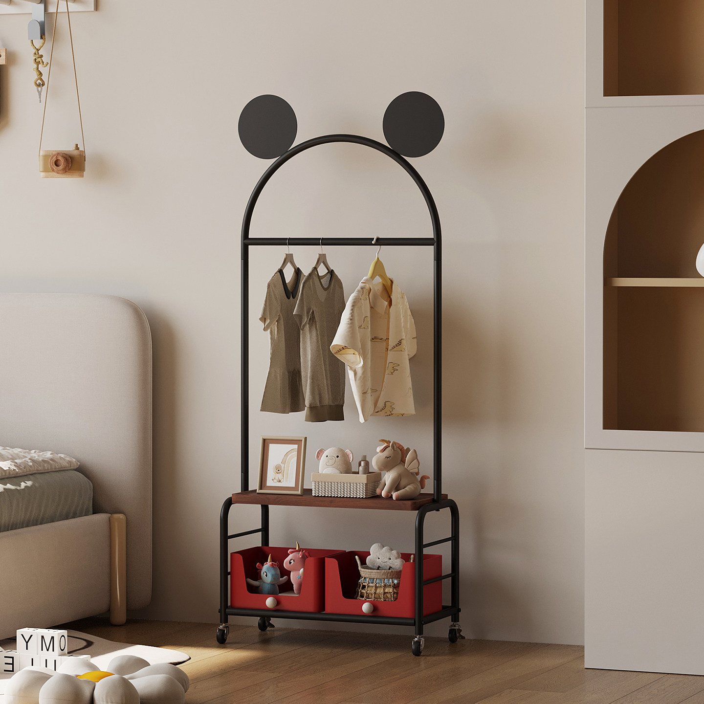 儿童可移动落地衣架卧室入户挂衣架轻奢高级感铁艺床边小型衣帽架