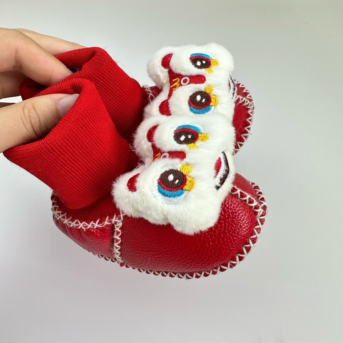 婴儿鞋子新年红棉鞋加绒加厚保暖宝宝鞋袜冬季不掉虎头鞋喜庆过年