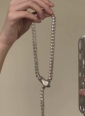 项链配饰蛇形锁骨链重工