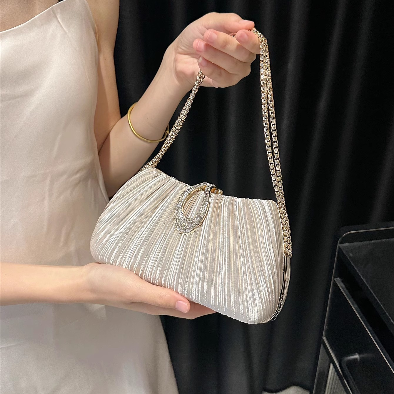 轻奢小众高级感公主包婚礼晚宴包百折宴会手拿包名媛包宴会手提包