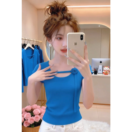 花朵系带蓝色小飞袖针织t恤女