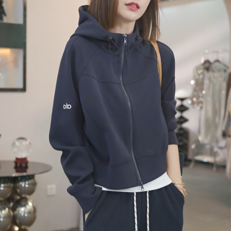 连帽卫衣外套女士2026春秋季新款时尚减龄休闲开衫拉链小个子上衣