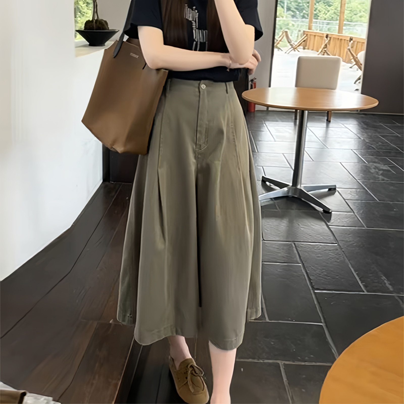 复古军绿色八分裙裤女2026夏季流行新款高腰遮肉显瘦百搭阔腿裤子