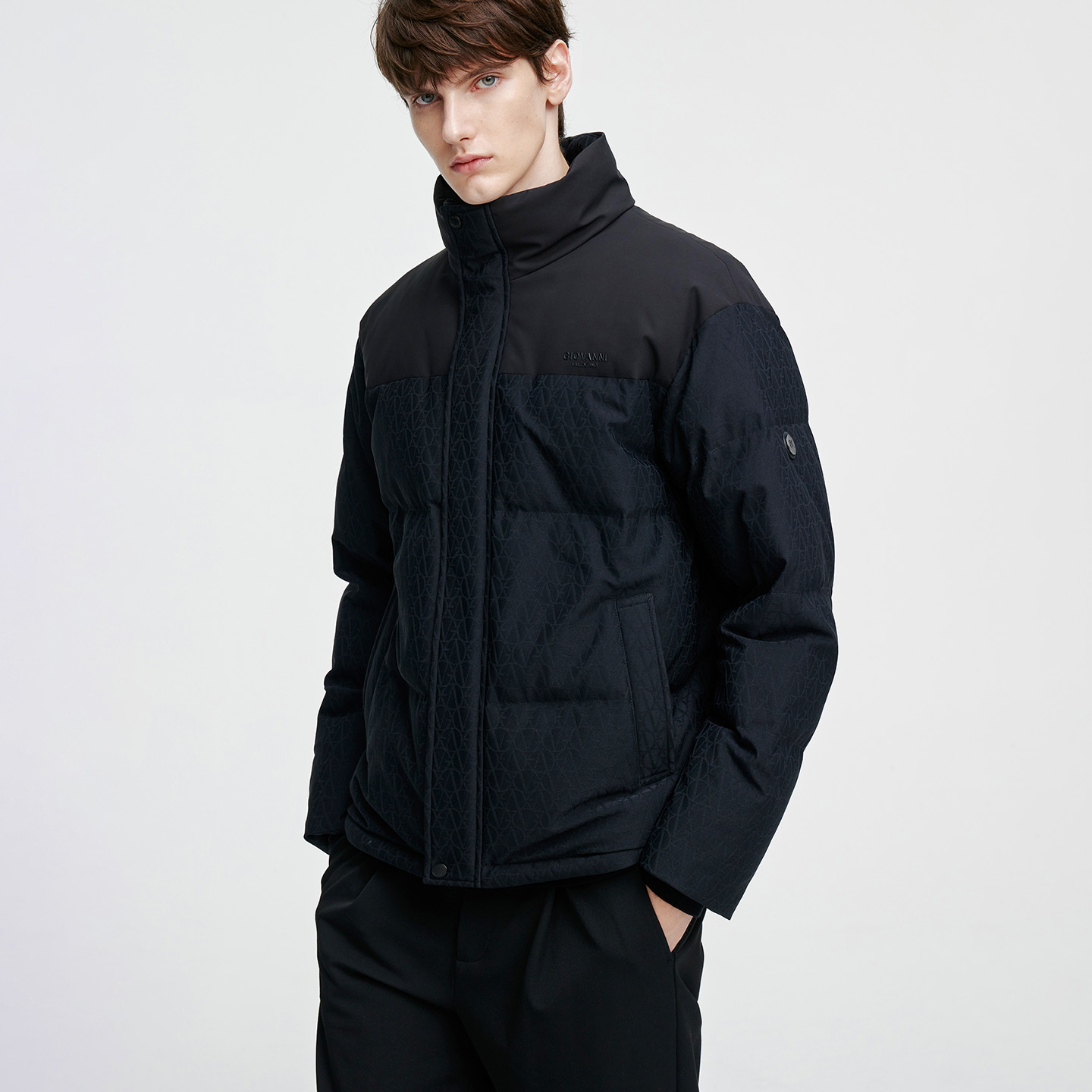 卓凡尼·华伦天奴三防拒水羽绒服