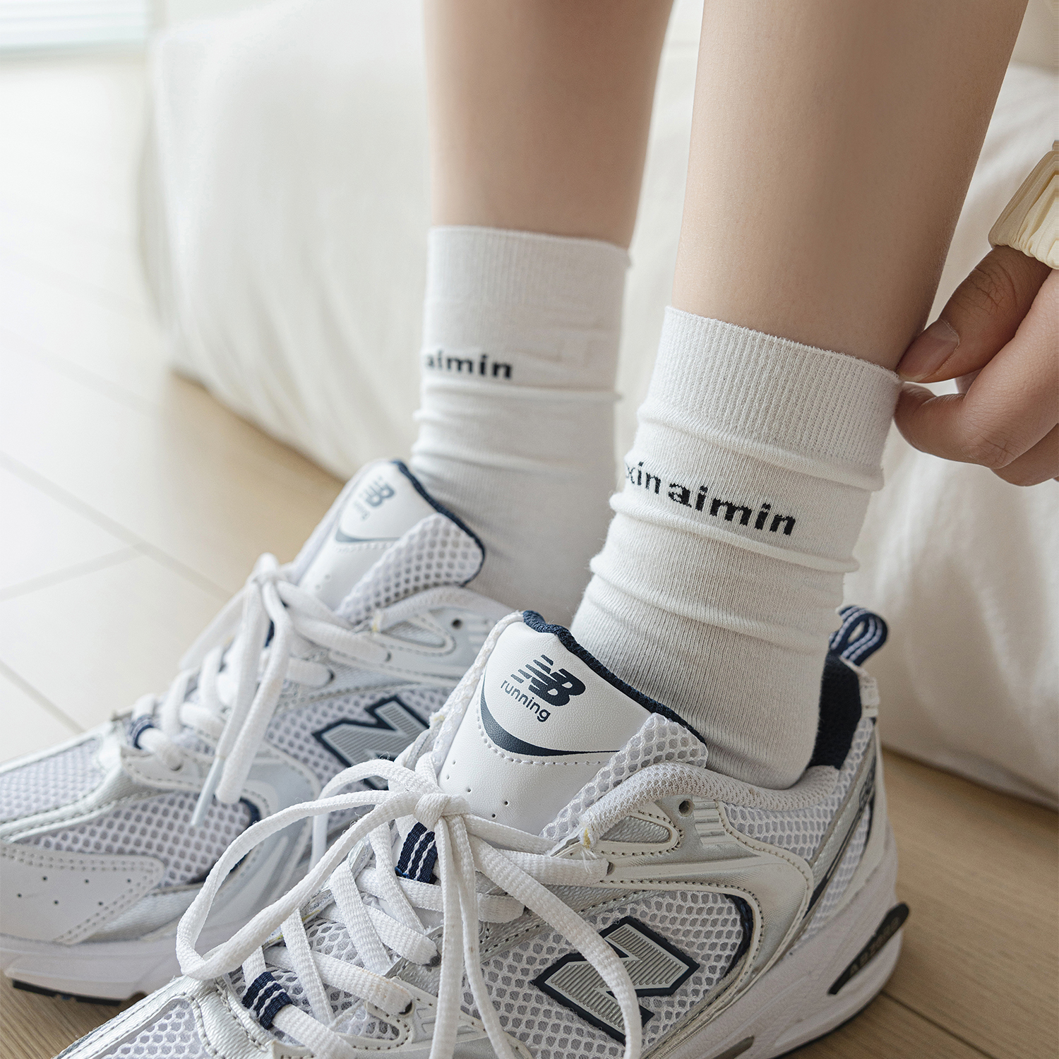 袜子女夏季薄款中筒白色字母松口运动吸汗透气长袜夏天纯棉堆堆袜