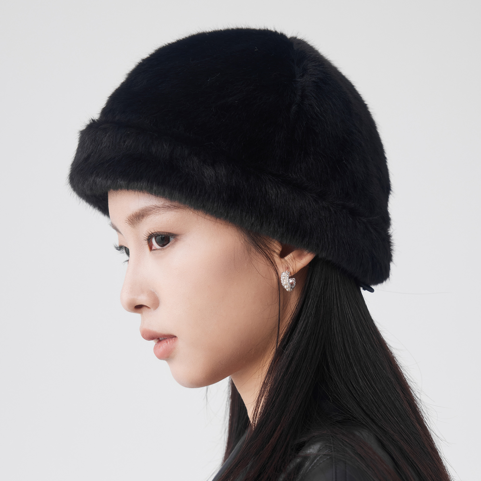 clásico纯色绒毛瓜皮帽