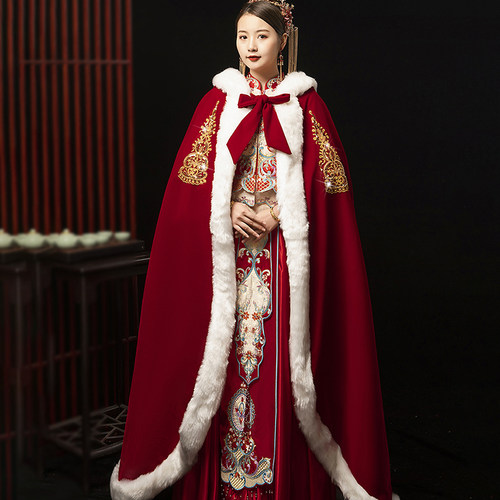 红色汉服古装结婚新娘中式披肩