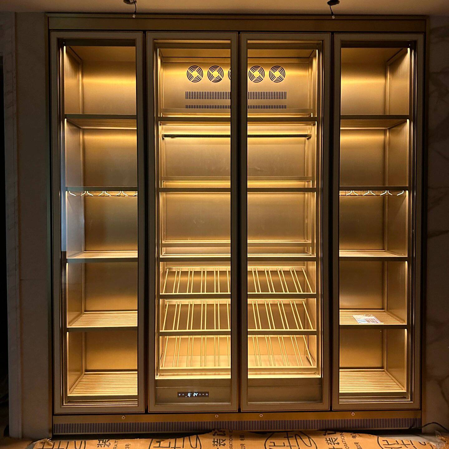 酒庄酒窖金属钢板展示柜玻璃白酒
