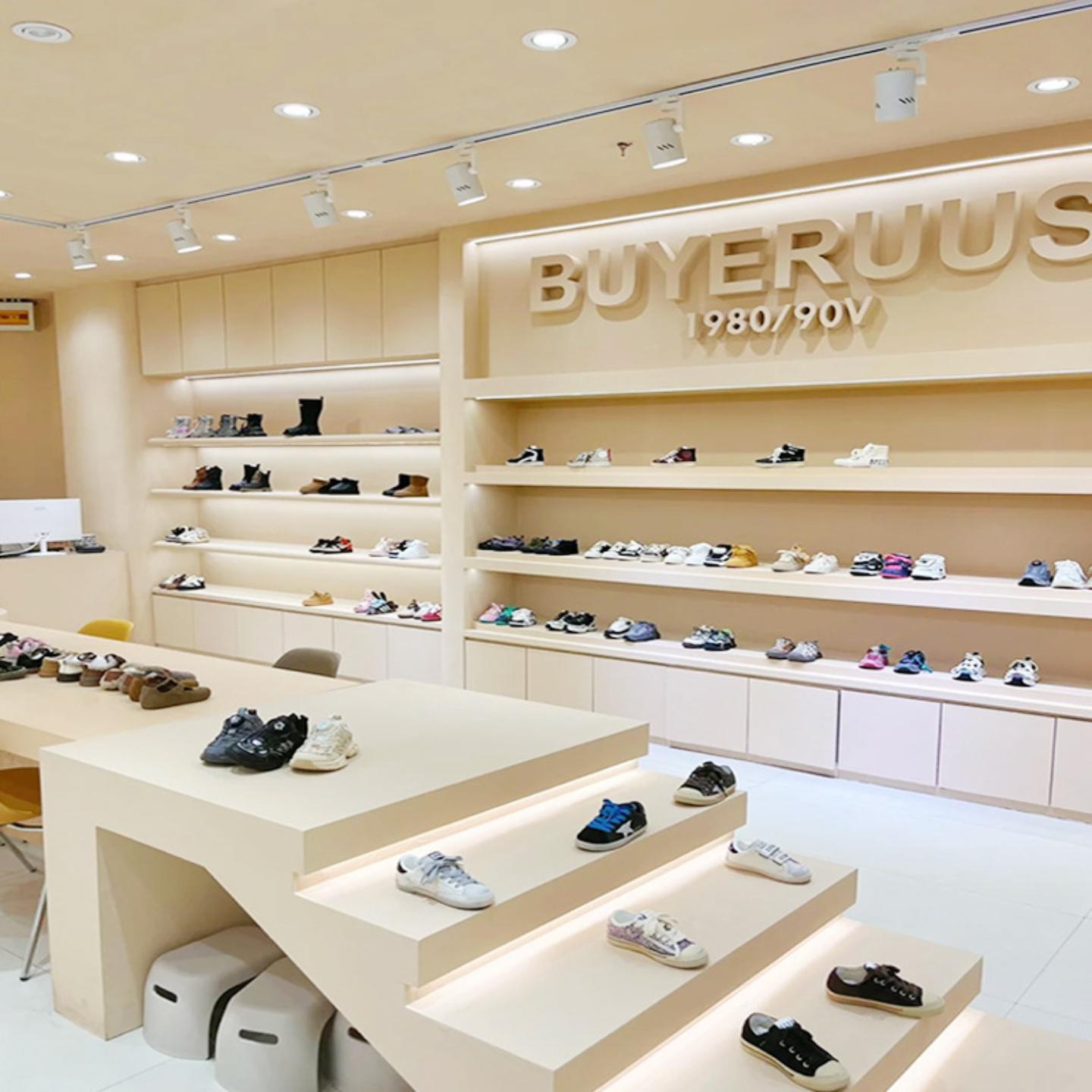 品牌女鞋专卖店展示柜中岛柜皮包