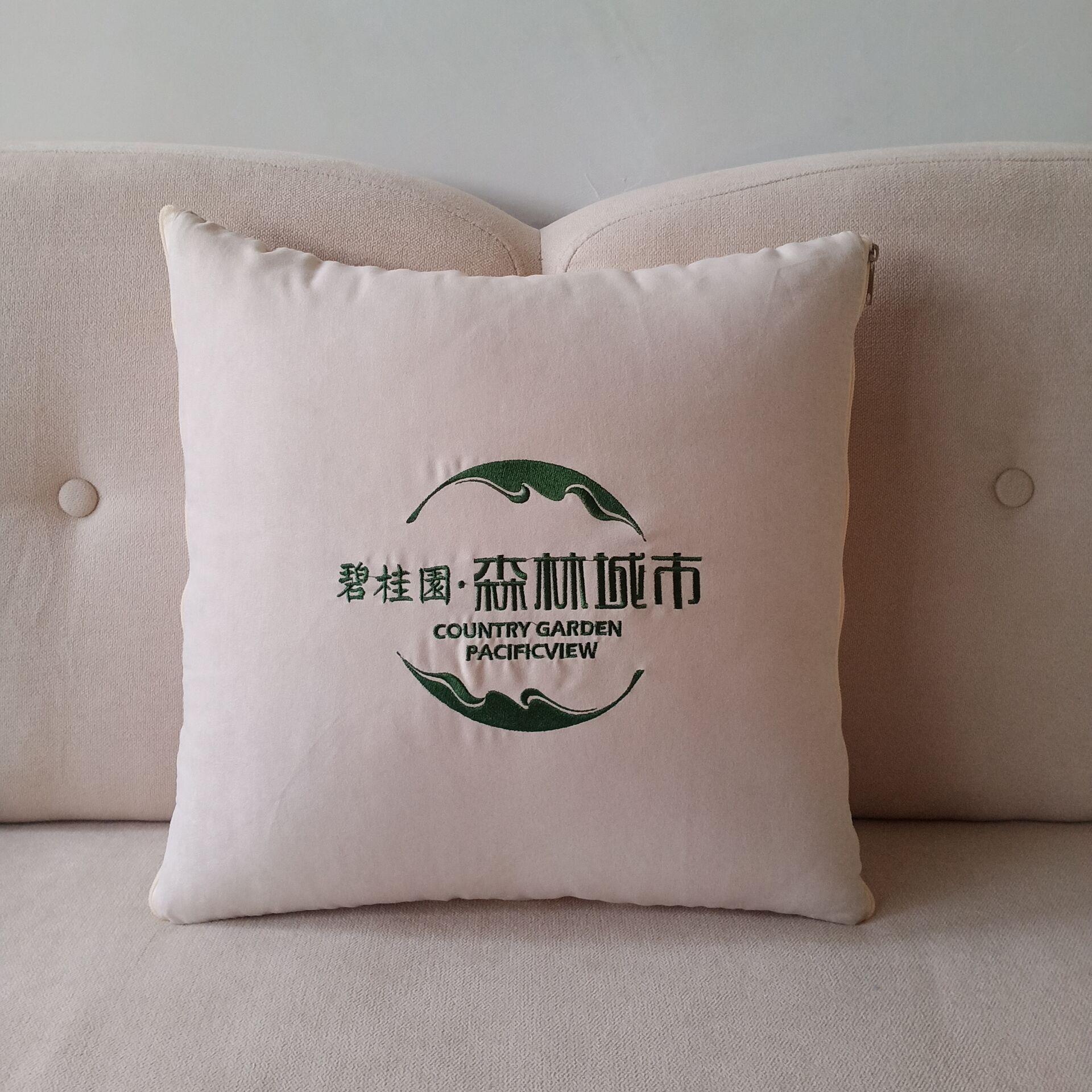 抱枕被子两用二枕合头一床0102靠垫家居建发材刺绣广告logo沙抱靠
