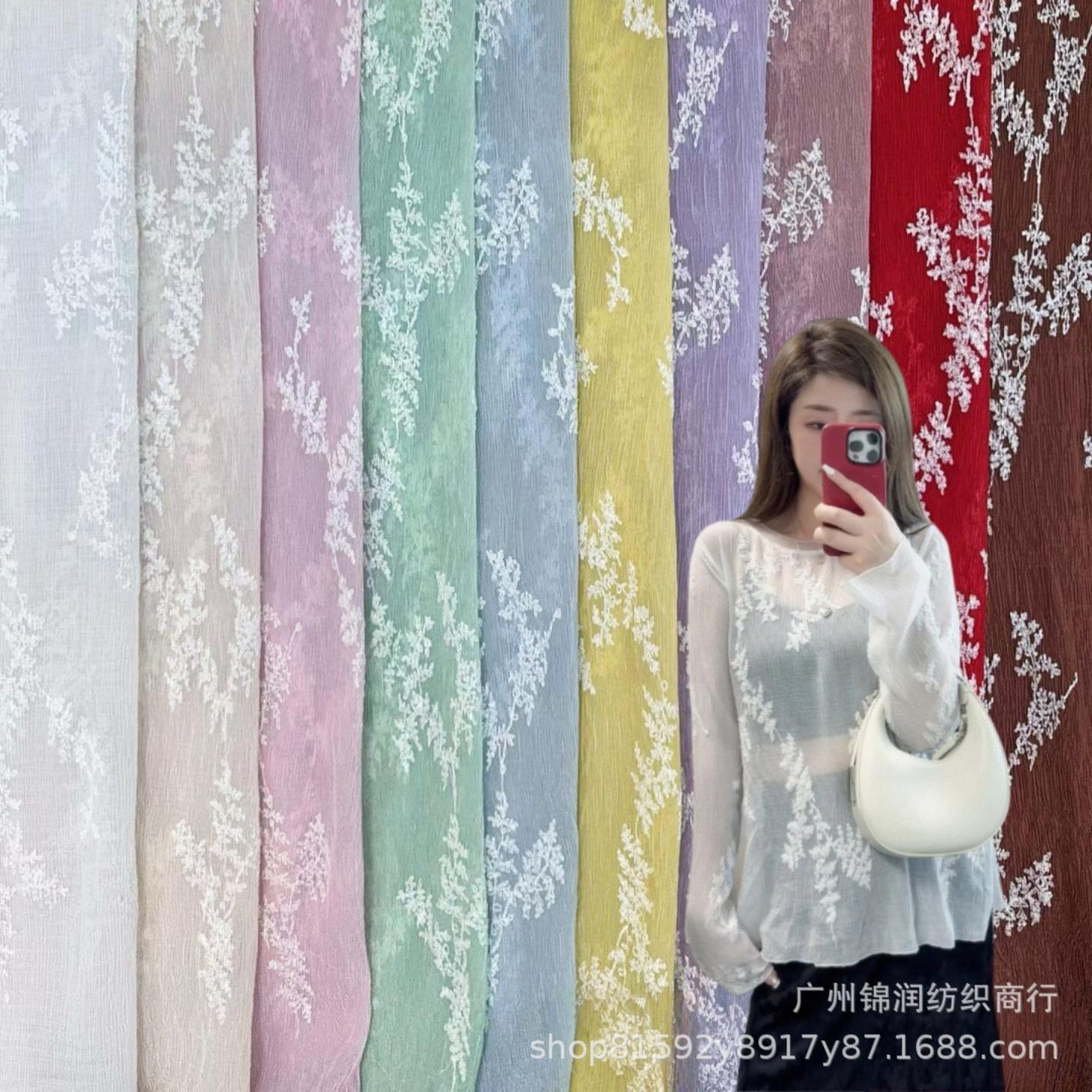微透褶皱绣花爆款雪纺刺绣布料