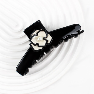 亚历山大同款山茶花抓夹 法式立体花朵鲨鱼夹大号盘发全扎发抓夹