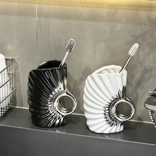 高级感轻奢漱口杯洗漱杯情侣牙刷杯陶瓷刷牙杯子家用牙具杯高颜值