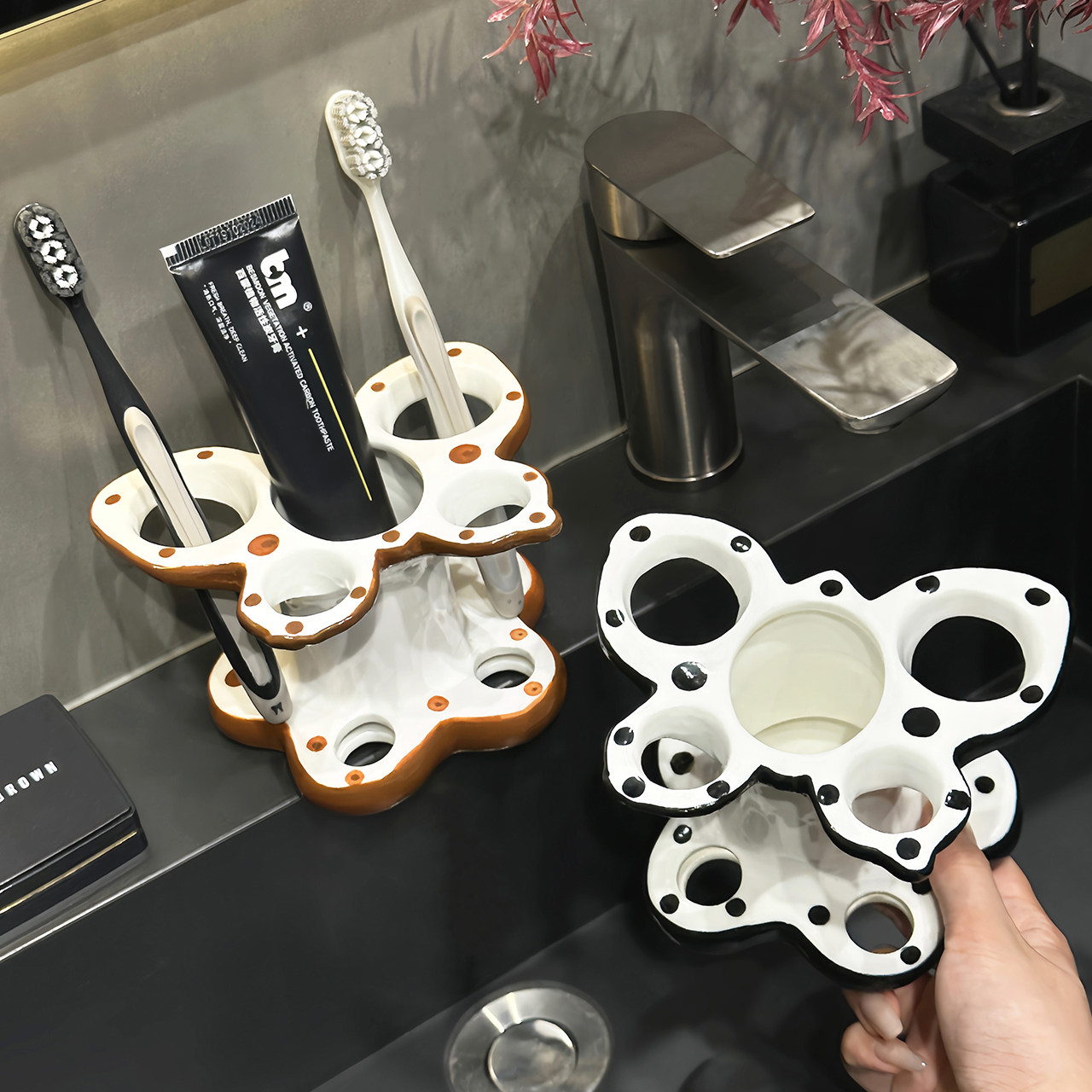 蝴蝶陶瓷电动牙刷收纳置物架卫生间洗漱台洗手台牙刷牙膏底座支架