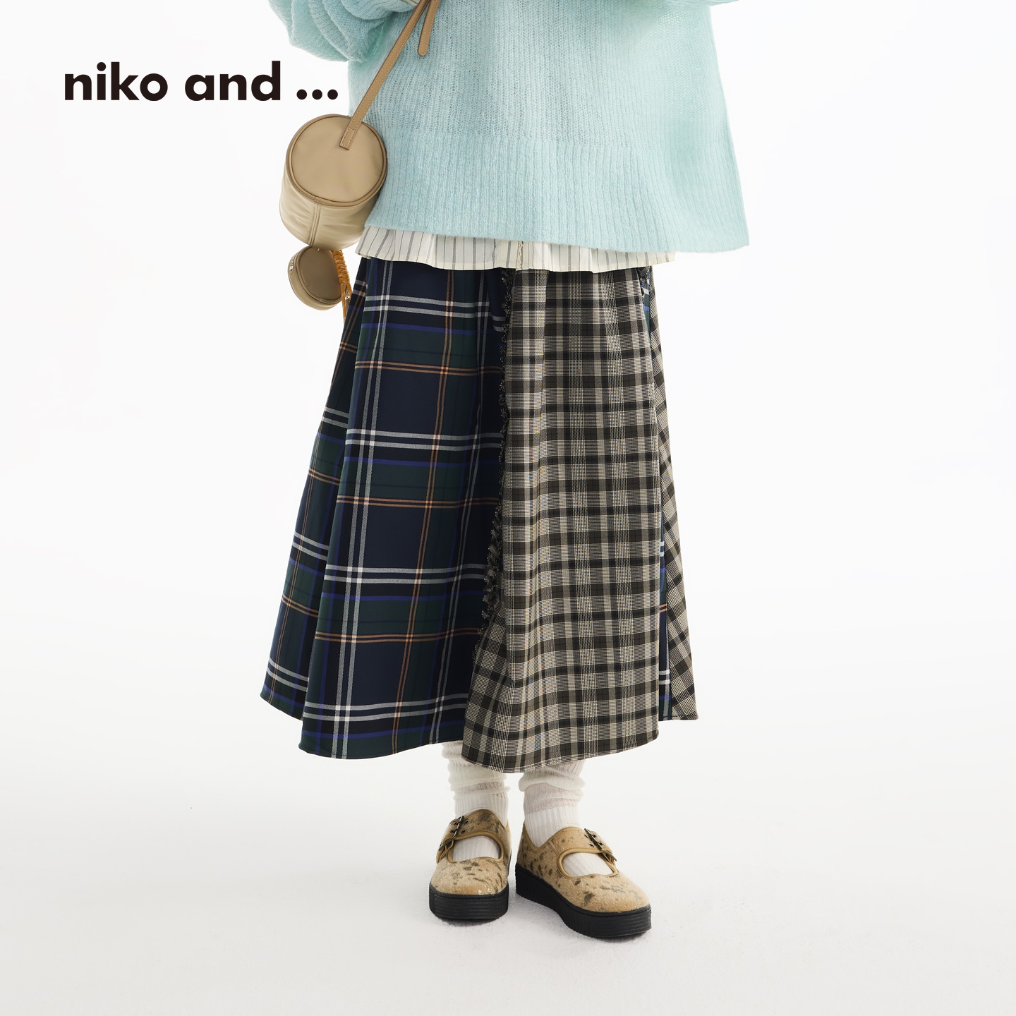 图片中的配饰配件均为搭配用，不做赠品销售