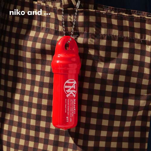 niko and ... 挂件2026新款红色个性书包钥匙扣挂件640987