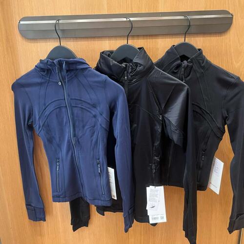 lululemonNULU面料连帽瑜伽夹克