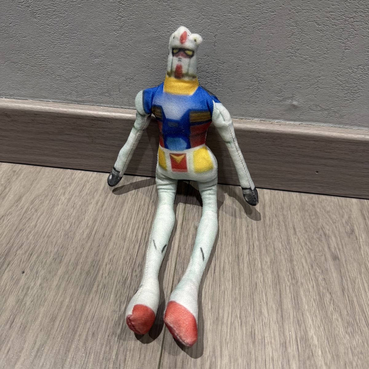 高达抽象玩偶可摆造型内置铁丝骨