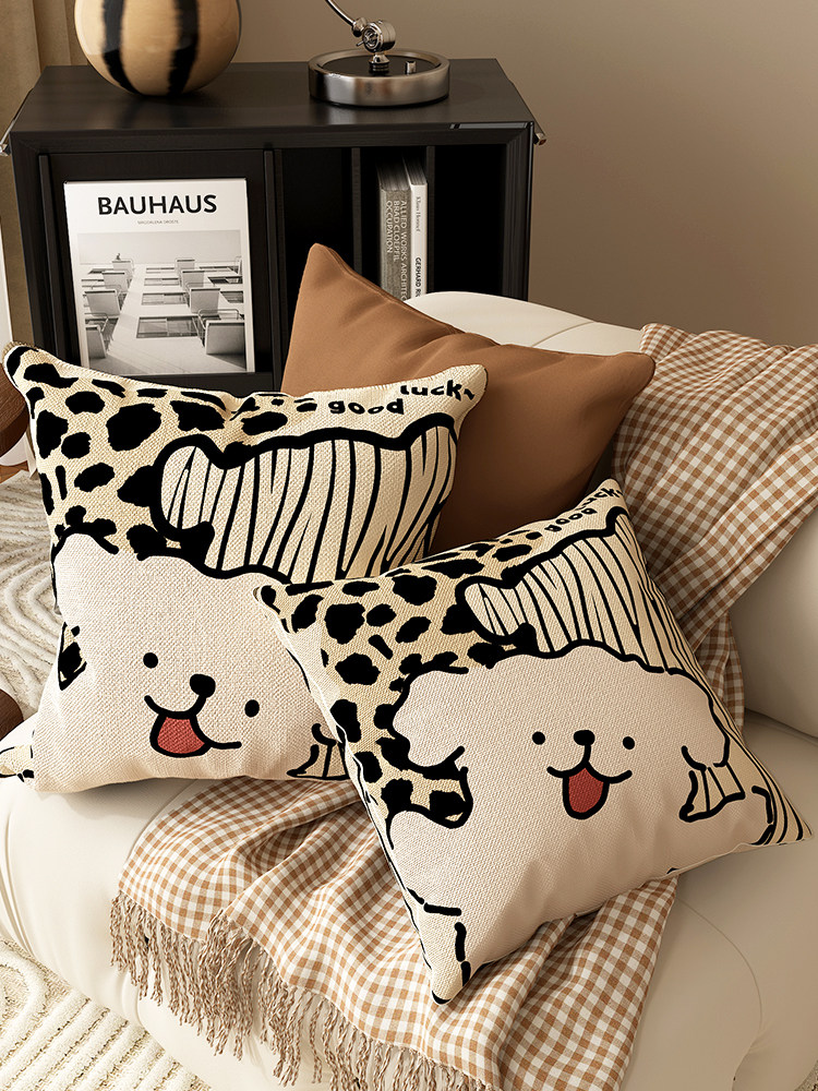 卡通抱枕办公室午睡枕客厅沙发靠枕靠垫套卧室床头靠背垫午休枕头