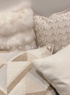 Texdream态度 白色奶油风雪尼尔靠枕狐狸毛轻奢沙发客厅抱枕含芯