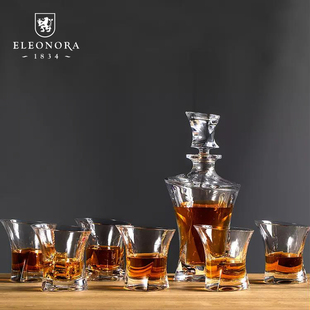 捷克进口水晶威士忌高端酒具欧式 创意平底红酒杯分酒器礼盒套装