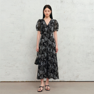 丽雪leisure2026夏季新款雪纺连衣裙V领法式A字裙长裙女