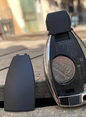 奔驰钥匙后盖电池原厂电池配件新C级E级S级AMG迈巴赫汽车钥匙外壳