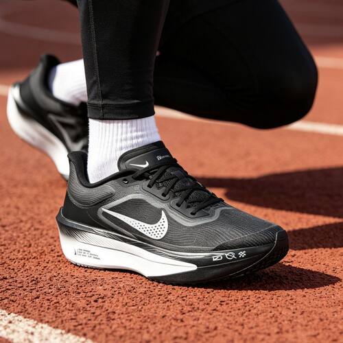 Nike耐克Zoom Fly 6碳板减震支撑回弹马拉松长跑跑步鞋FN8454-001