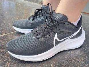 Nike/耐克飞马39黑色运动经典时尚低帮男款气垫跑步鞋DH4071-001