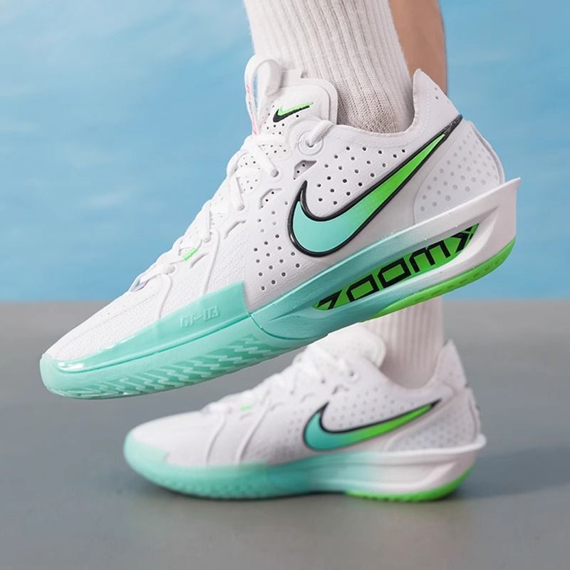 耐克/Nike男女运动G.T. CUT 3低帮减震实战休闲篮球鞋DV2918-107
