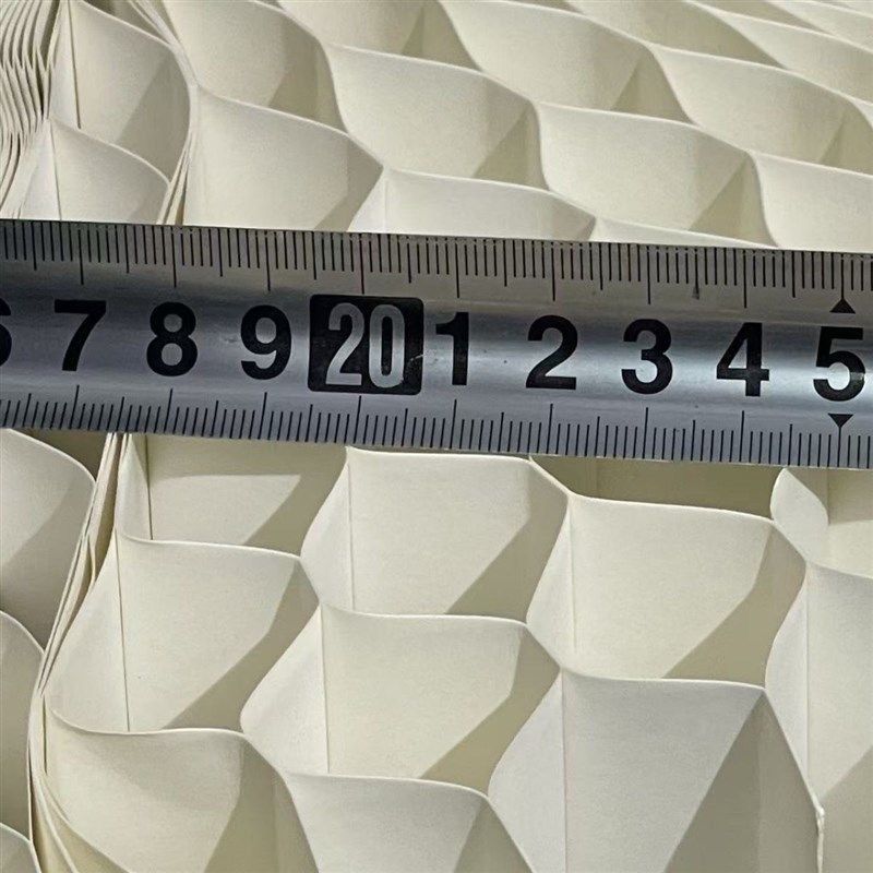 高强度纸蜂c窝纸板抗压蜂窝芯门芯家具铁门木门衣柜填充缓冲白纸