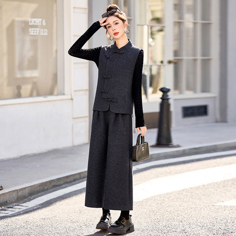 新中式毛呢马甲阔腿裤三件套装女春装2026新款超火穿搭一整套减龄