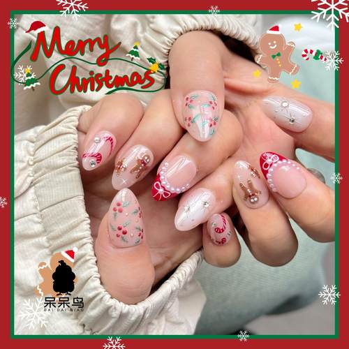 2025海外跨境圣诞款短杏仁纯手工穿戴甲姜饼人项链元素穿戴甲