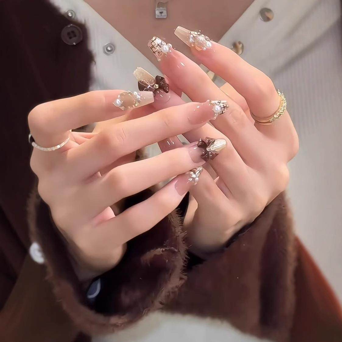 【千金归来】纯手工穿戴甲手绘格子秋冬显白气质款美甲贴片可拆卸,收纳整理,指甲油收纳盒,淘宝优惠券,粉丝福利购,淘宝优惠卷