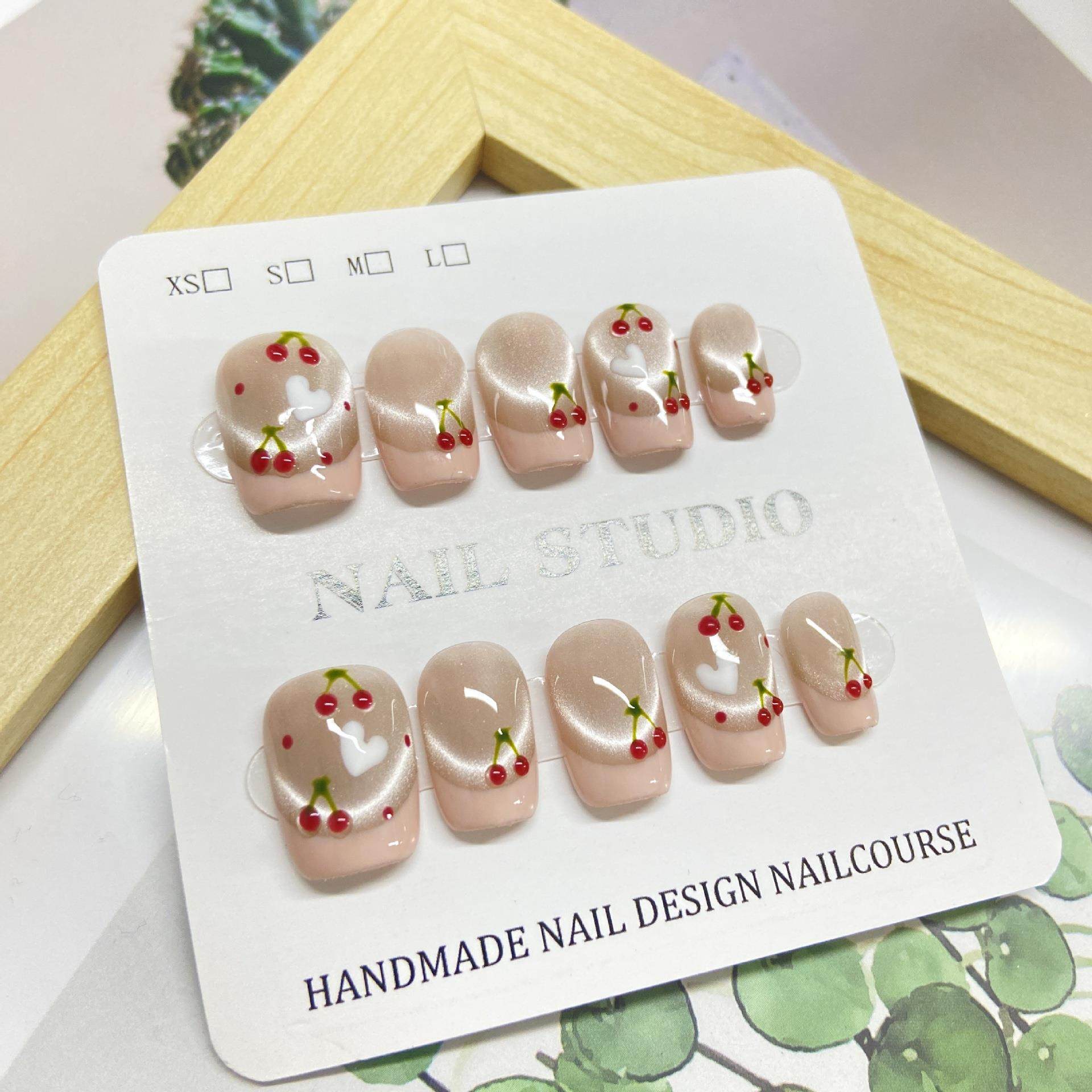 手绘爱心樱桃法式光疗甲猫眼穿戴甲青春气质显白假指甲指甲贴