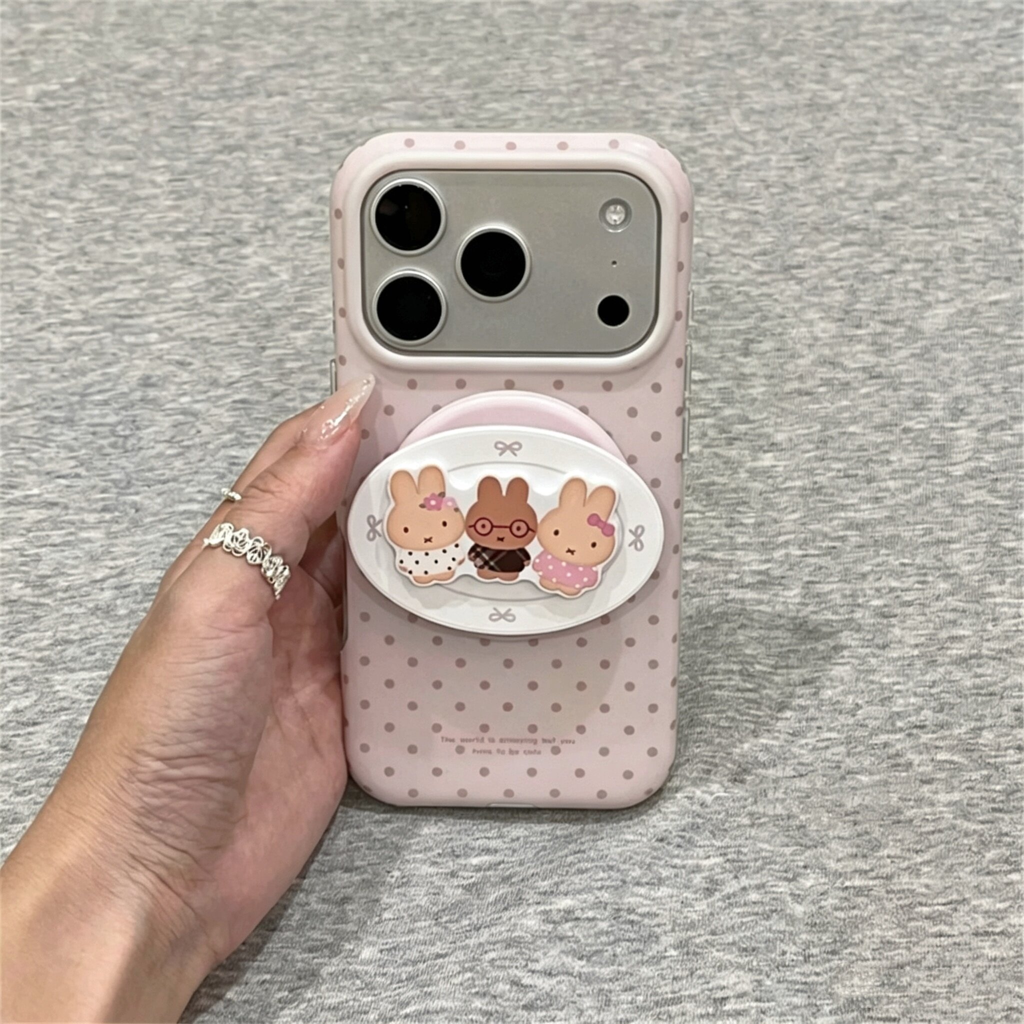 适用苹果系列iPhone17新款手机壳16promax/14pro粉色磁吸波点可爱米菲15promax/13pro半包大孔防摔网红保护套