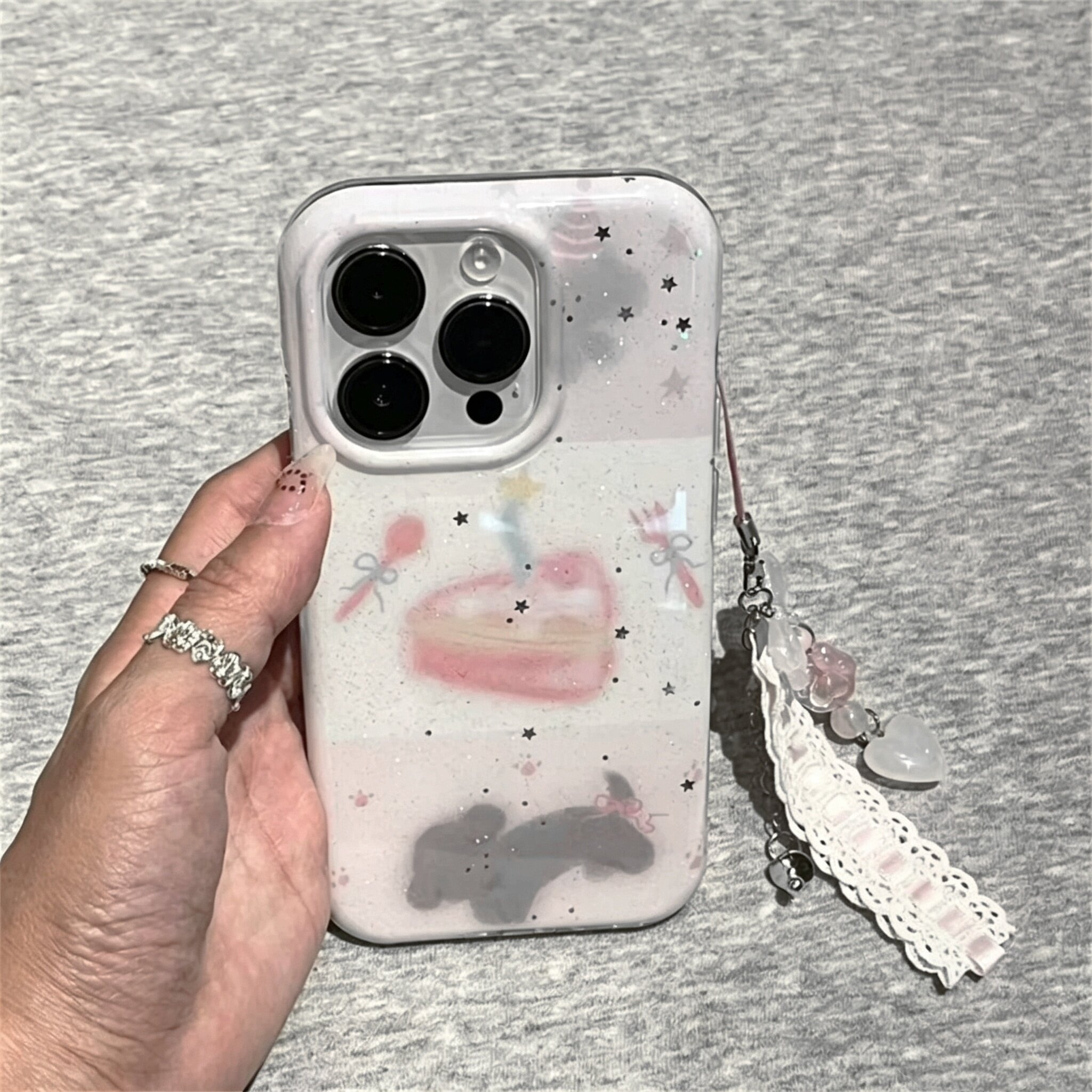 适用苹果系列iPhone17新款手机壳16promax14promax小众ins梦幻蛋糕小狗15promax13pro半包大孔网红女款保护套