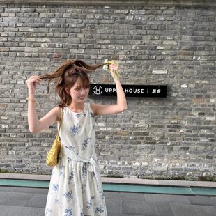 im向 墨尔本花园’复古植物印花宽松长款碎花裙系带无袖连衣裙