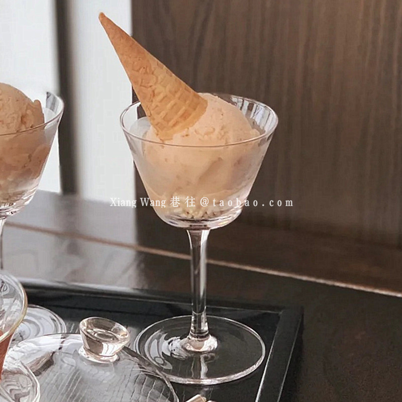 个性简约玻璃高脚饮品杯