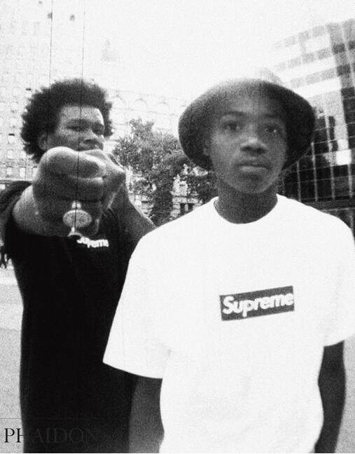 现货 Supreme 美国时尚潮流品牌25周年 红色Supreme标志 街头文化 跨界合作 800+照片 英文原版 费顿出版社 phaidon 精装大开本