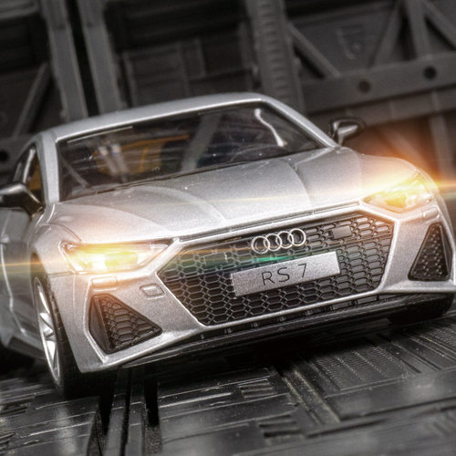 回力135金属声光收藏汽车模型