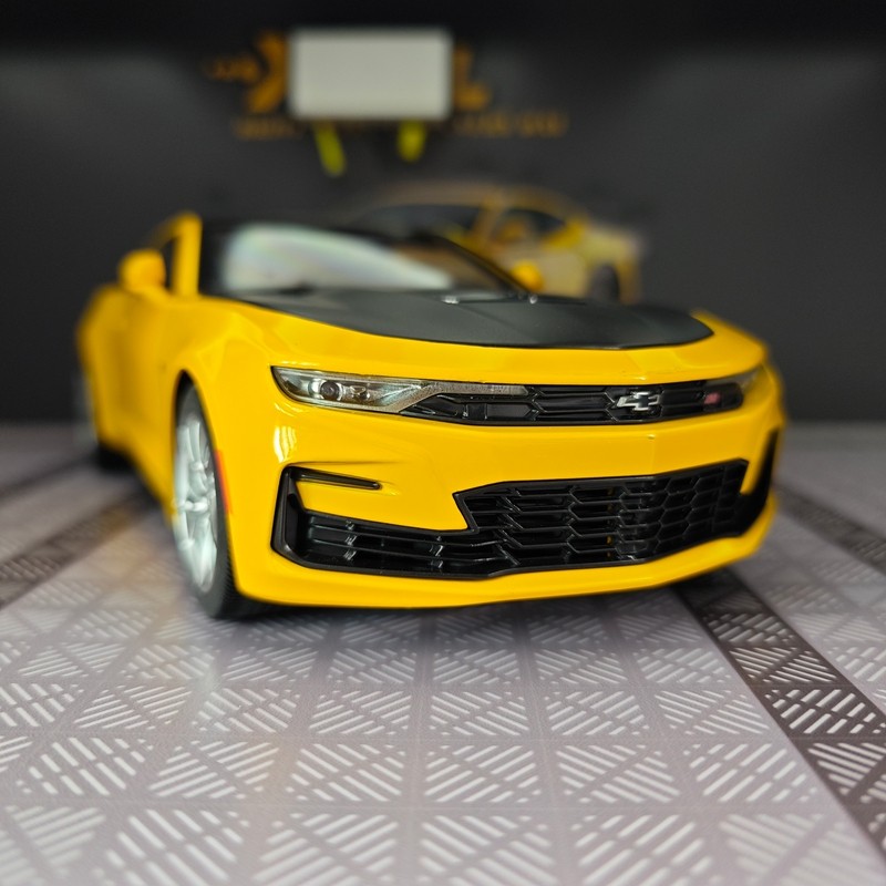 1:18仿真雪佛兰科迈罗2023款合金车模摆件收藏大号静态超级跑车